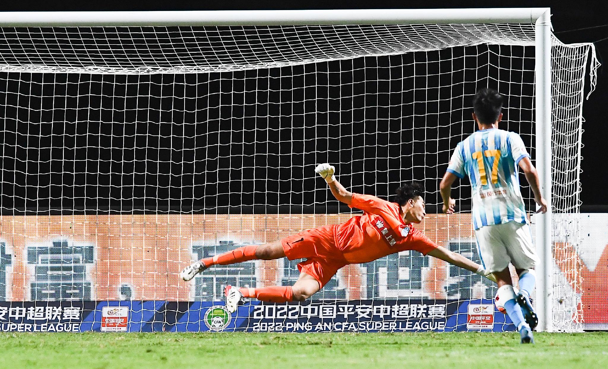 关于广州队成为本场最大亮点，中超瞬间破防，进球的信息