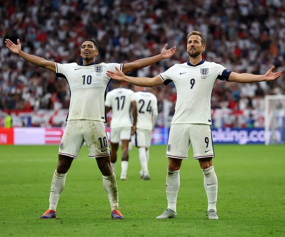 包含斯洛伐克国家队在点球大战中战胜了德国的词条