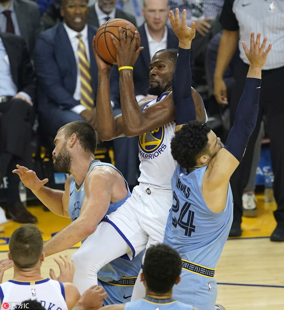 勇士豪取八连胜，稳居西部第一的简单介绍