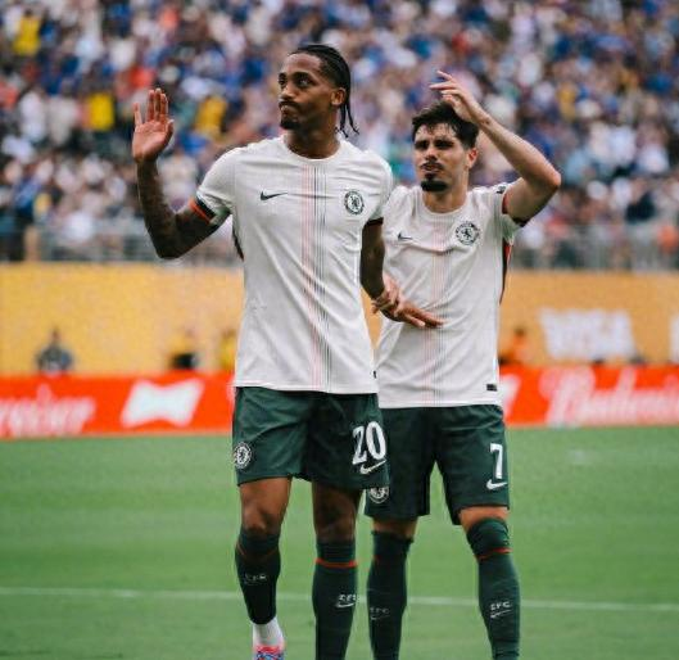 爱游戏课程-切尔西大比分胜出，实力有所增强