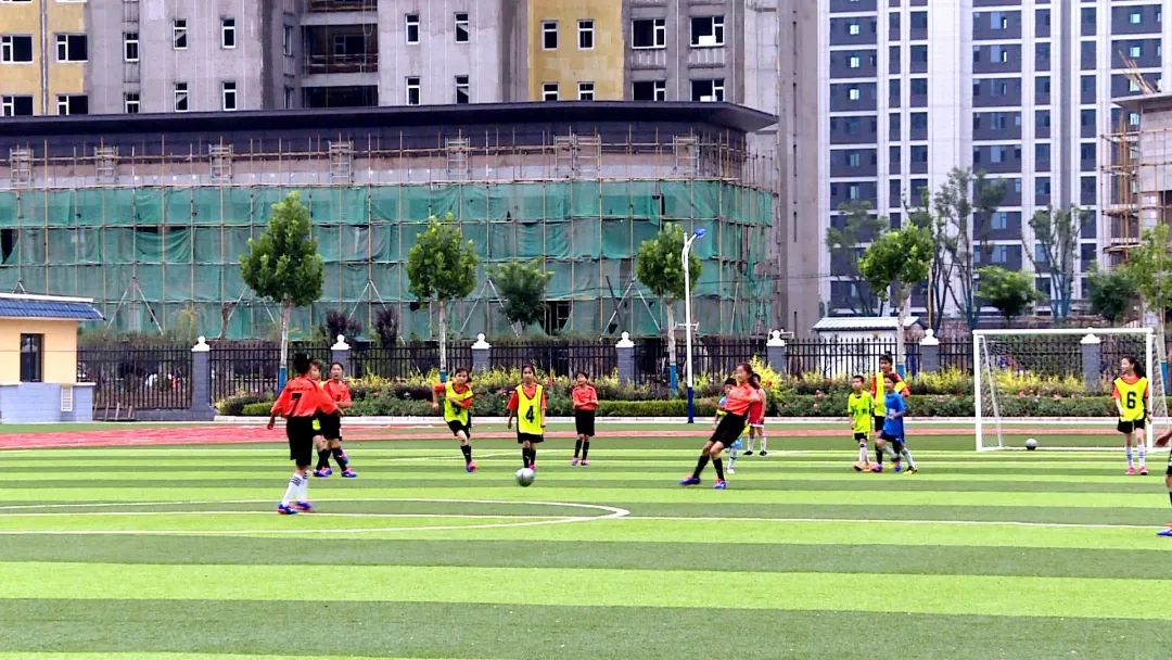 爱游戏官方登录入口-西北区域足球联赛进行中，四川队迎战甘肃队的简单介绍