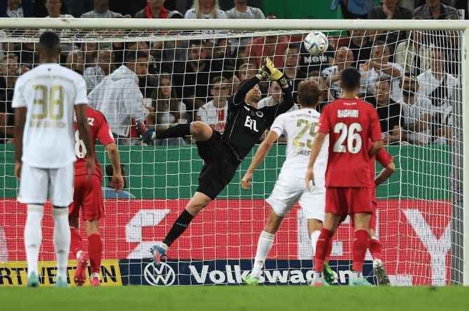 关于科隆在德甲比赛中逐步复苏，状态回升势头迅猛的信息