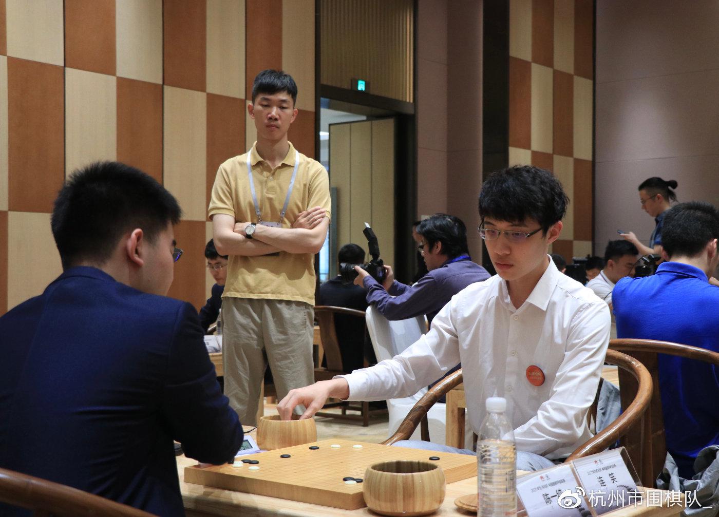 杭州队士气高昂锁定胜局，展现雄风